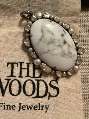 The Woods Fine Jewelry howlite pendant